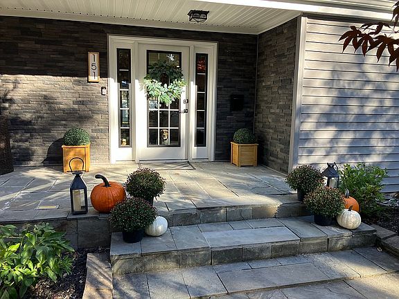 4th image of 151 Arend Ave