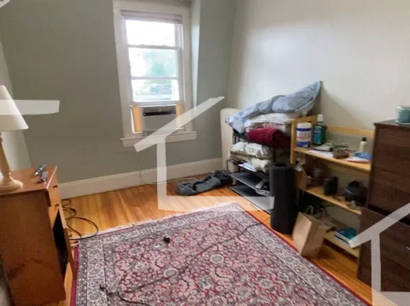 77 Easton St, Allston, MA