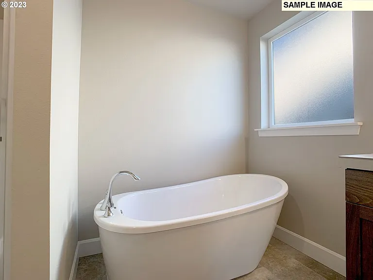 539 E Rosa Ave — Photo 7