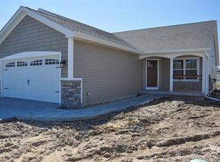 89 Tuscany Cir, Saginaw, MI