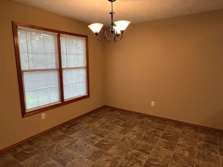 3109 W Morningside St — Photo 5
