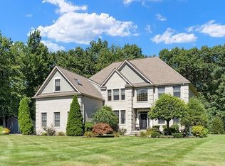 5 Juniper Hill Rd, Boylston, MA 01505