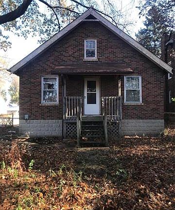2nd image of 2495 Hartland Ave