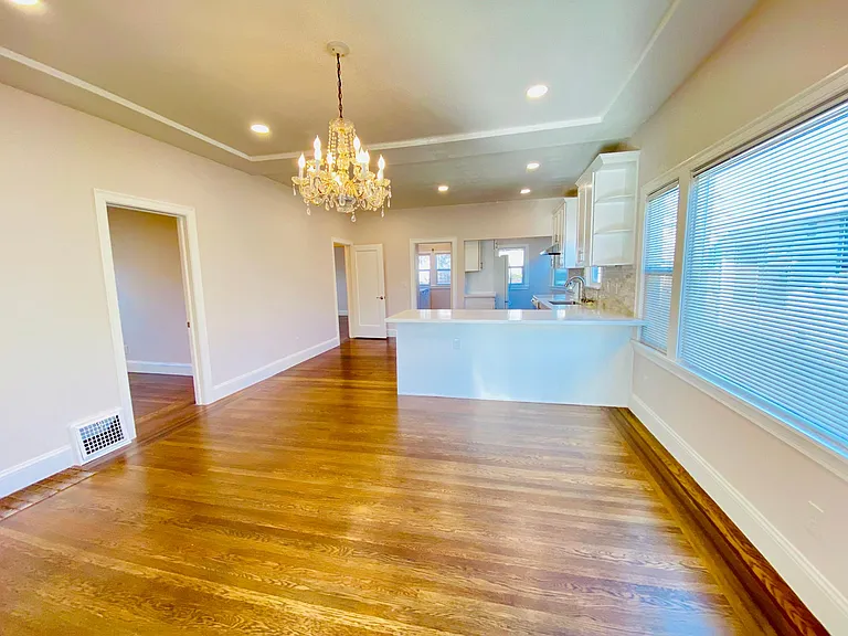 2488 Havenscourt Blvd — Photo 9