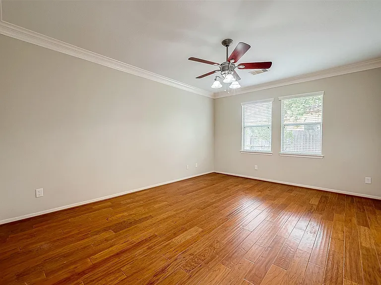 8923 Willow Wind Ln — Photo 12