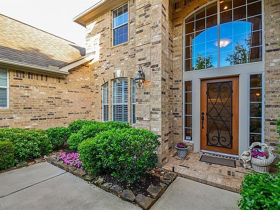 3rd image of 25615 Durango Falls Ln