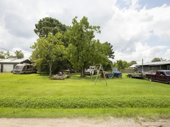 2531 Ribbeck Ave, Lake Charles, LA 70611