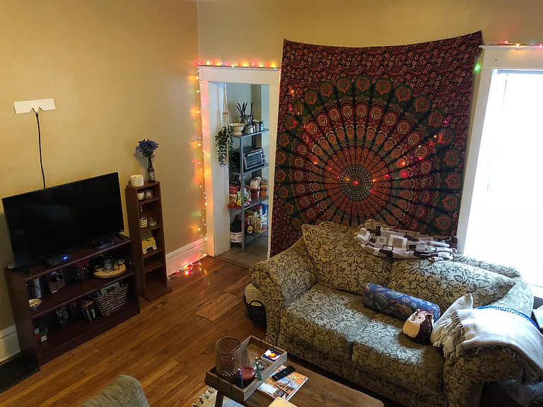 422 E 16th Ave — Photo 9