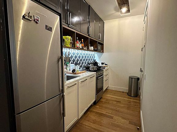3rd image of 41-21 28th St #2P