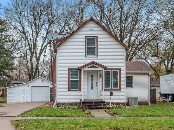 429 N 2nd St, New Richmond, WI 54017
