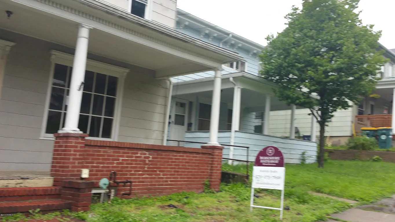 75 Catawissa Ave photo 1