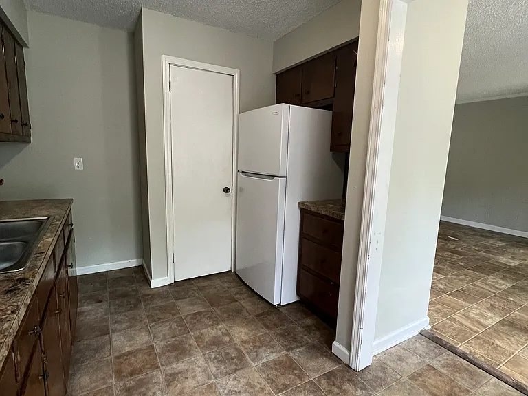 121 Nashway St #13 — Photo 5