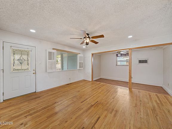 4th image of 3655 W 7th St