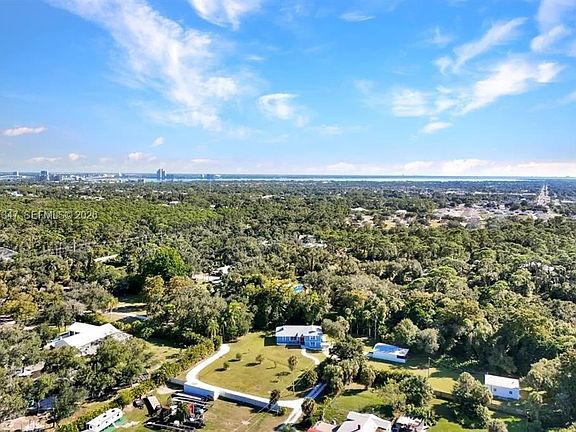 3rd image of 1345 Barrett Rd