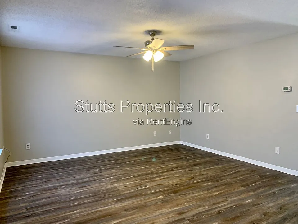 505 N Dickson St #B-7