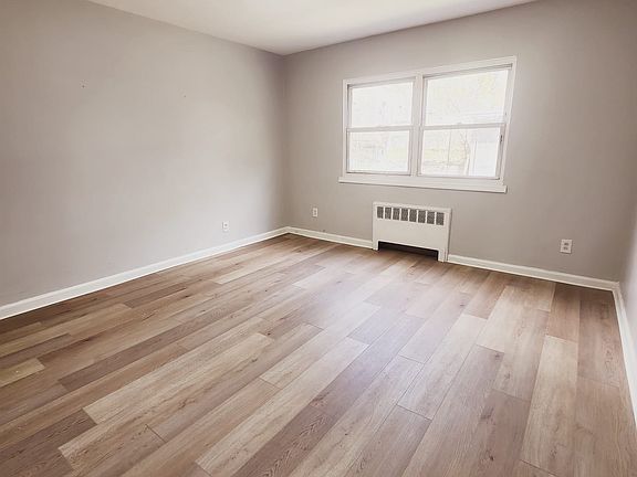 5th image of 164 Stegman St #1B