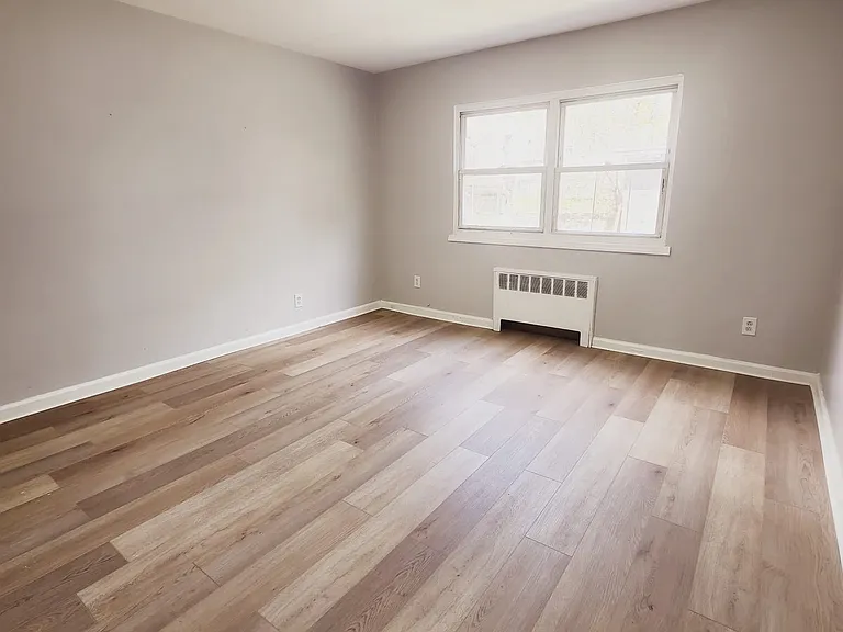 164 Stegman St #1B — Photo 5