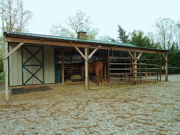 2nd image of 733 Stone Haven Trl