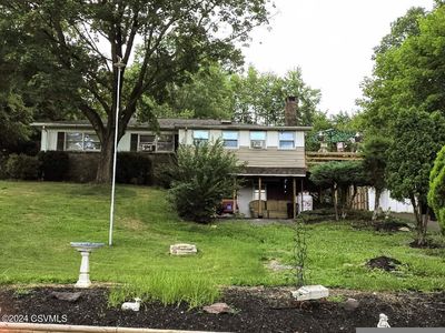51 Village Ln, Berwick, PA, 18603