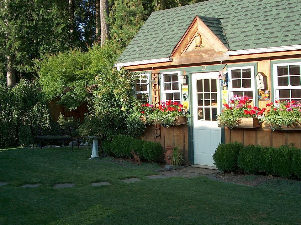 GARDEN SHED