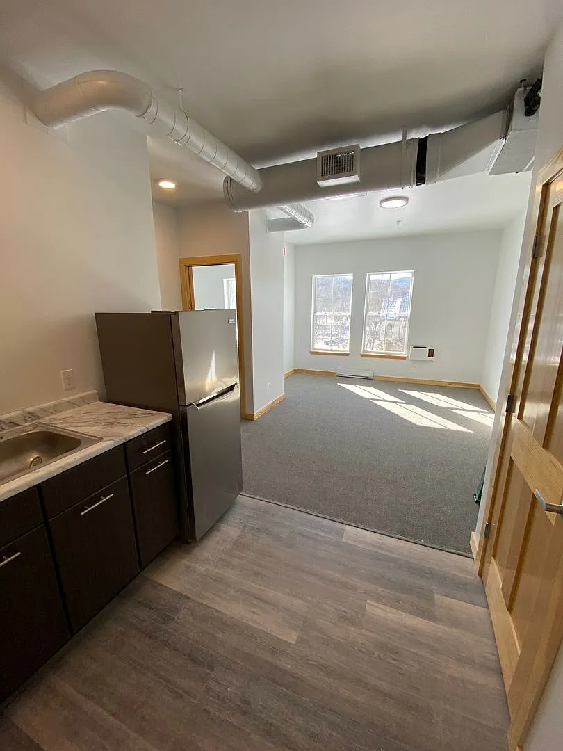2BD/1BA In Richmond - Half Off First Month's Rent with Lease Starting by September 15th — Photo 2