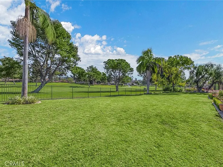 6042 Foxfield Ln — Photo 13
