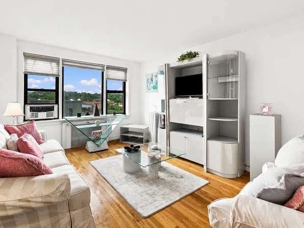 10 Franklin Avenue #2A, White Plains, NY 10601