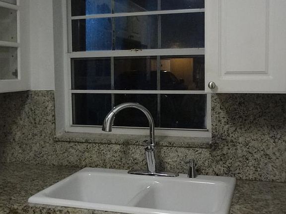 3rd image of 3130 Bird Ave APT 15