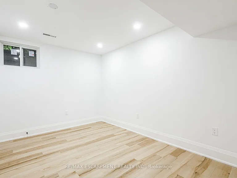 2104 Mississauga Rd — Photo 36