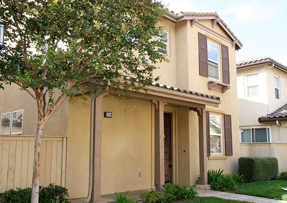 1st image of 22564 Cordoba Ct