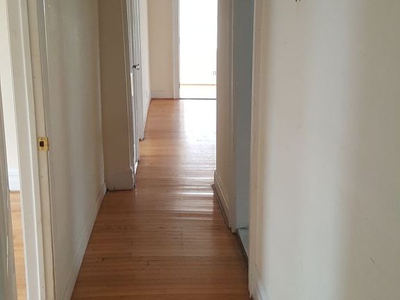 4th image of 148 Beach 4th St #0