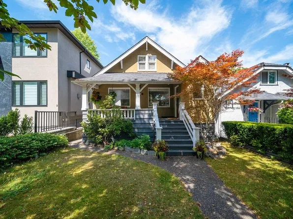 4327 W 12th Ave, Vancouver, BC V6R 2P9