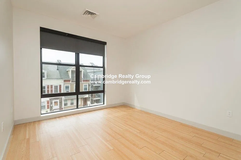 2 bed, 2.0 bath, 1031 sqft, $4,375 — Photo 1