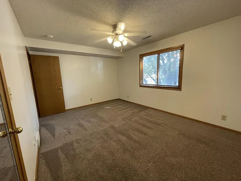 1027 H St #8 — Photo 13