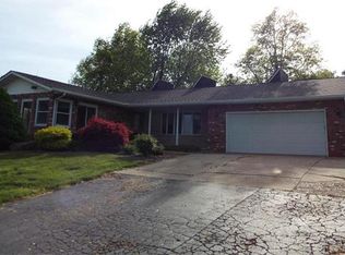 7415 Twin Levee Rd, Bartelso, IL 62218