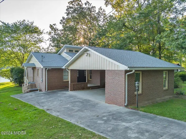 1008 N Plantation Pkwy, Macon, GA 31220