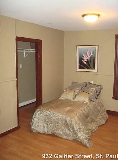 5 bed, 2800 sqft, $2,499 — Photo 4