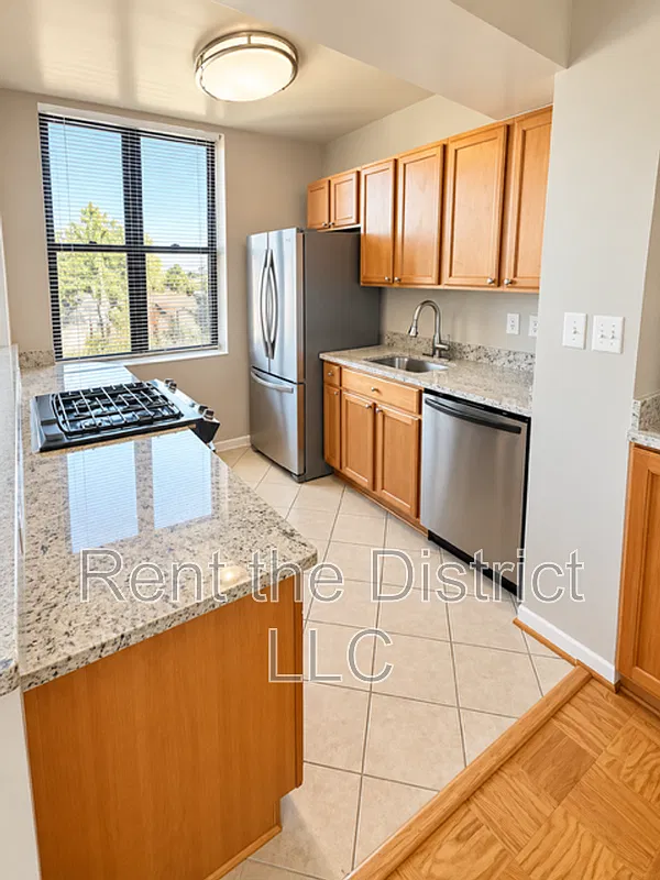 1 bed, 1.0 bath, 800 sqft, $1,895 — Photo 3