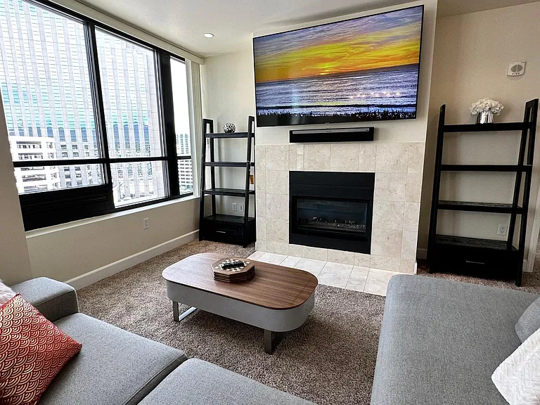 450 N Arlington Ave #1201 — Photo 21