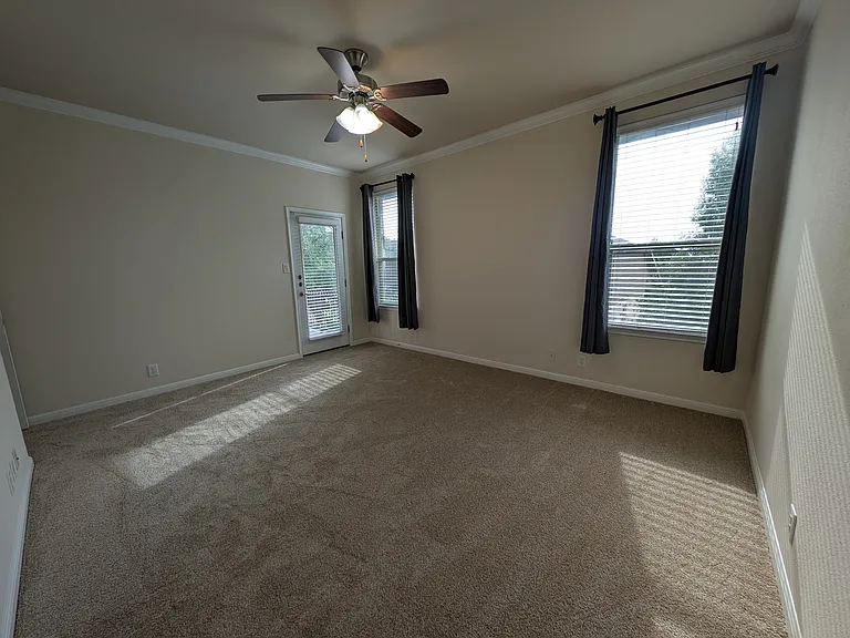 7301 Bandera Ranch Trl #A — Photo 30