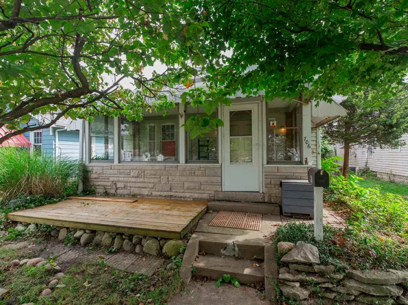 706 S 32nd St, South Bend, IN 46615