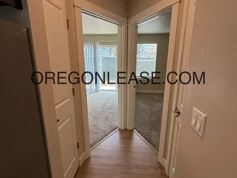4040 Horace St #4 — Photo 10