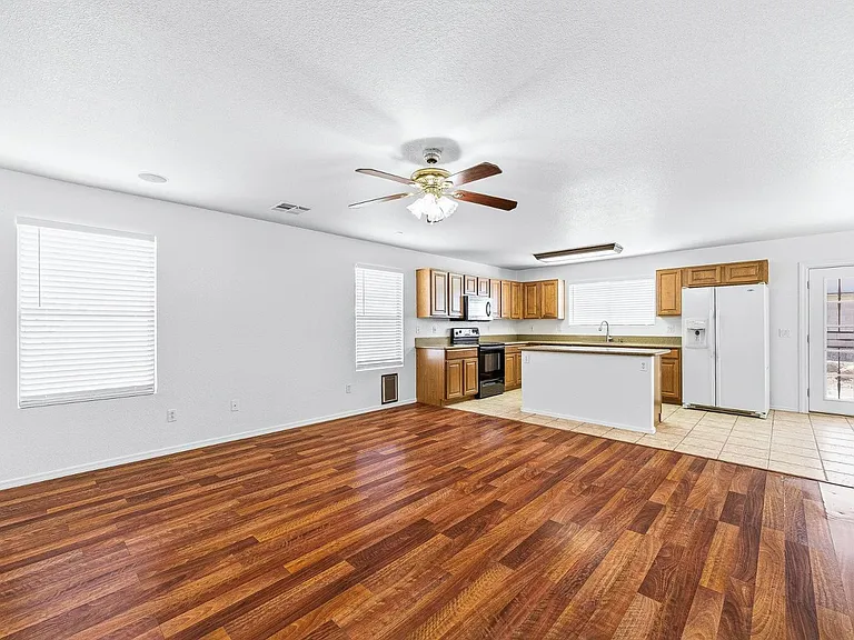 2899 W White Canyon Rd — Photo 7
