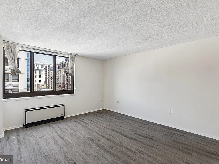 1420 Locust St #23E — Photo 10