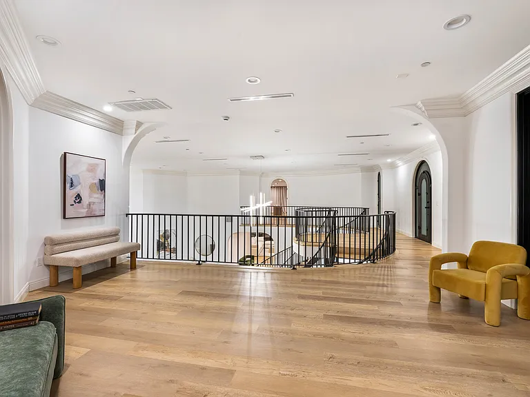 4533 Grimes Pl — Photo 35
