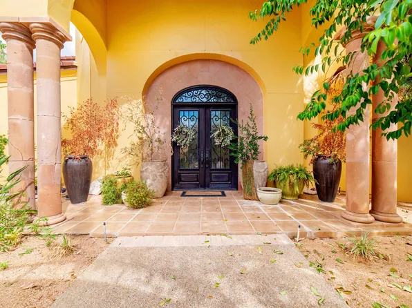 117 Windsor Rd, Laredo, TX 78041