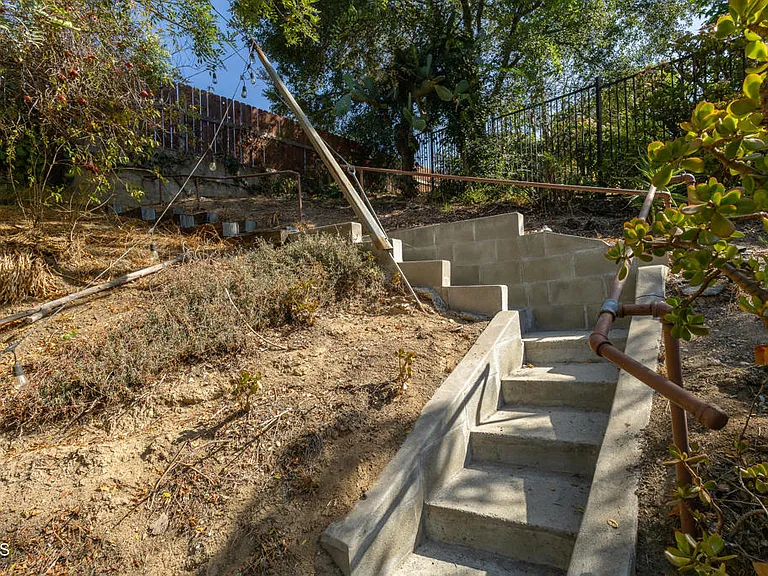 1425 Brixton Rd — Photo 31