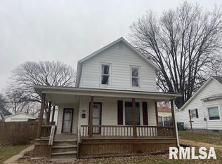 2922 N 2nd St, Clinton, IA 52732