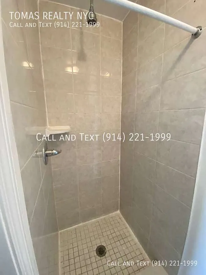 3 bed, $2,500 — Photo 2
