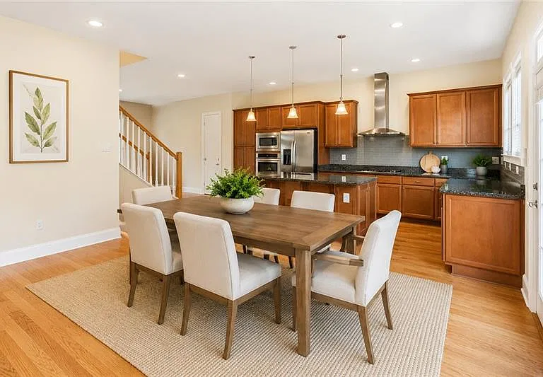 335 Osona Ln — Photo 13